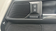 Land Rover Defender 3.0 D350 X-Dynamic HSE 90 3dr Auto Diesel Estate